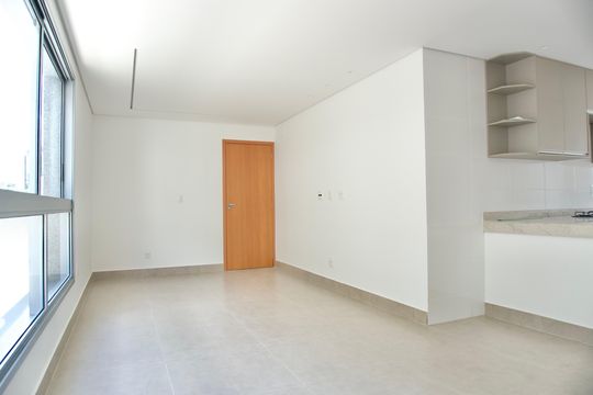 Sala de apartamento à venda com 2 quartos, 105m² em Funcionários, Belo Horizonte