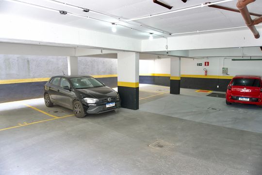 Garagem de apartamento à venda com 2 quartos, 105m² em Funcionários, Belo Horizonte