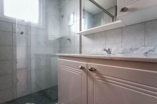 Banheiro 1 de apartamento para alugar com 3 quartos, 98m² em Ipanema, Porto Alegre