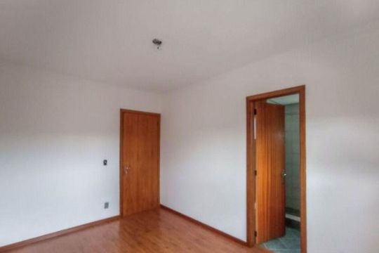 Apartamento para alugar com 3 quartos, 98m² em Ipanema, Porto Alegre