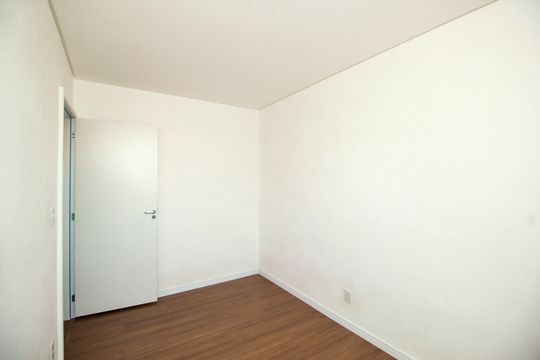 Quarto 2 de apartamento à venda com 2 quartos, 41m² em Jardim Stella, Santo André