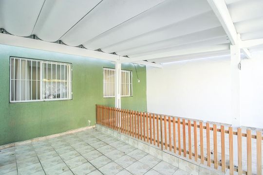 Garagem de casa à venda com 4 quartos, 120m² em Vila dos Remedios, São Paulo