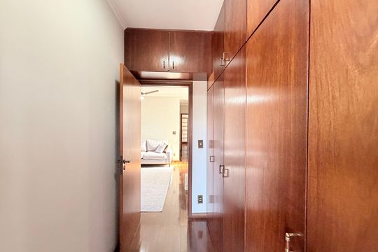 Suíte de casa à venda com 3 quartos, 250m² em Jardim Torres Sao Jose, Jundiaí