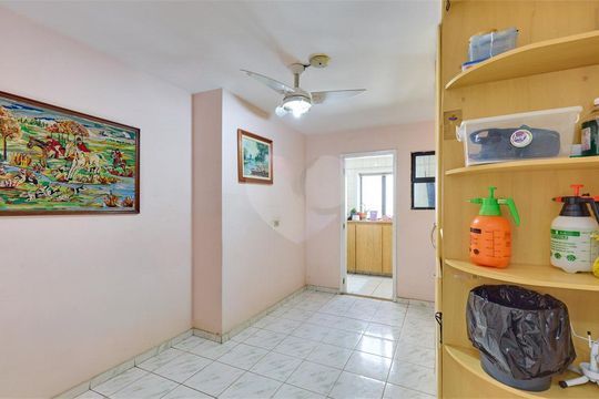 Apartamento à venda com 4 quartos, 206m² em Jardim Marajoara, São Paulo
