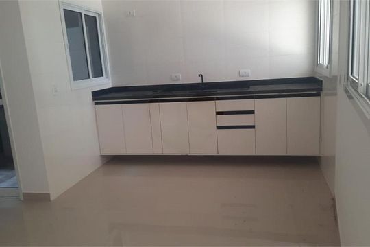 Casa à venda com 2 quartos, 94m² em Utinga, Santo André