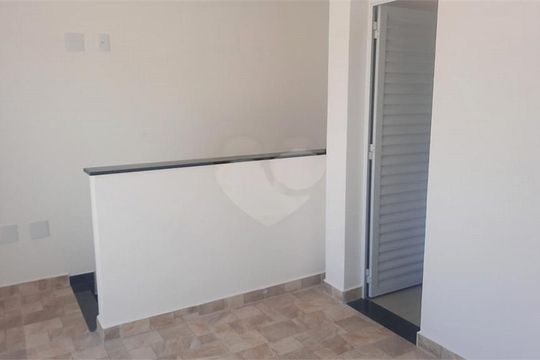 Casa à venda com 2 quartos, 94m² em Utinga, Santo André