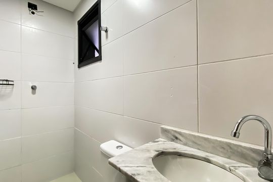 Banheiro de apartamento à venda com 1 quarto, 30m² em Penha de França, São Paulo