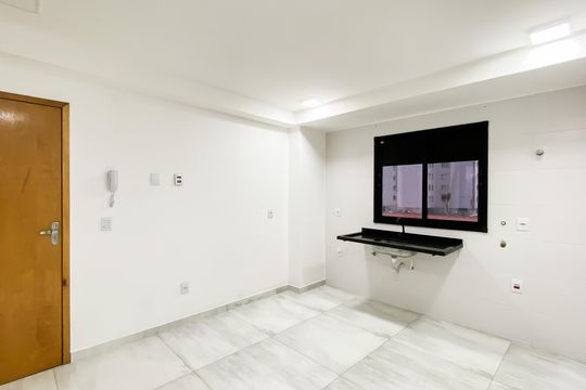 Sala/cozinha de apartamento à venda com 1 quarto, 30m² em Penha de França, São Paulo