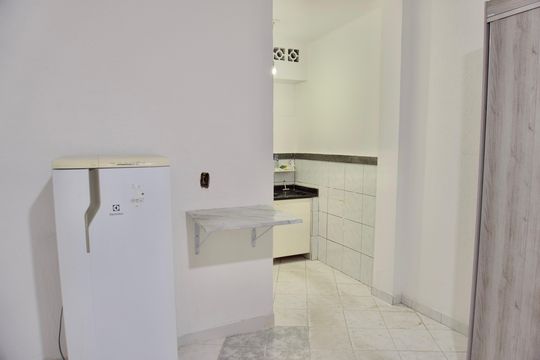 Cozinha de kitnet/studio para alugar com 1 quarto, 45m² em Prado, Belo Horizonte
