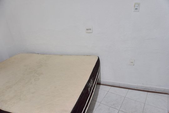 Quarto - Cama de Casal de kitnet/studio para alugar com 1 quarto, 45m² em Prado, Belo Horizonte