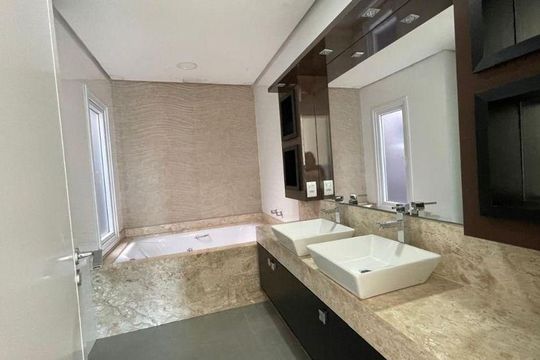 Banheiro 2 de casa de condomínio para alugar com 2 quartos, 180m² em Sarandi, Porto Alegre