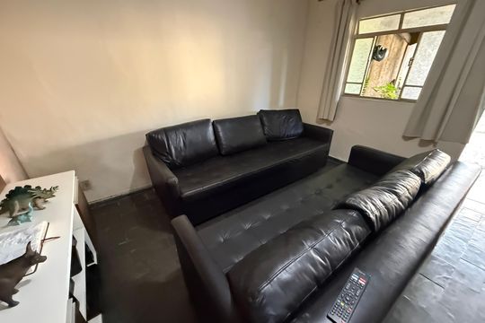 Casa à venda com 3 quartos, 300m² em Braúnas, Belo Horizonte