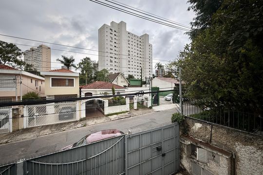 Vista Suíte 1 de casa à venda com 4 quartos, 250m² em Granja Julieta, São Paulo