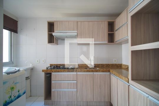 Cozinha de apartamento para alugar com 3 quartos, 80m² em Santos Dumont, São Leopoldo