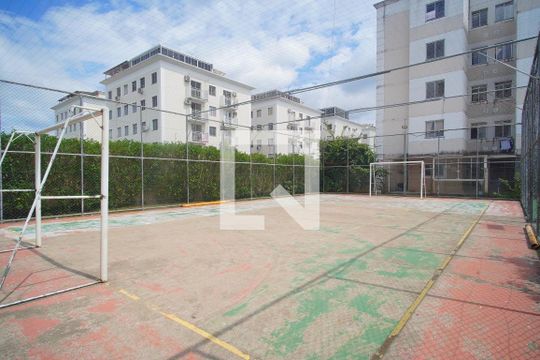 Área externa de apartamento para alugar com 3 quartos, 80m² em Santos Dumont, São Leopoldo