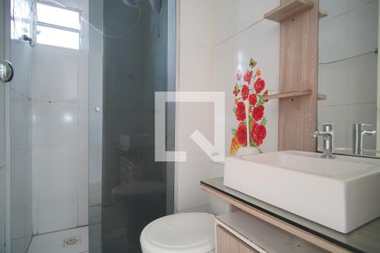 Banheiro de apartamento para alugar com 3 quartos, 80m² em Santos Dumont, São Leopoldo