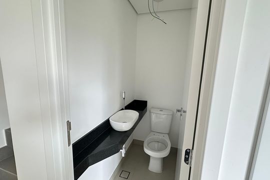 Casa de Condomínio à venda com 3 quartos, 193m² em Vila Congonhas, São Paulo