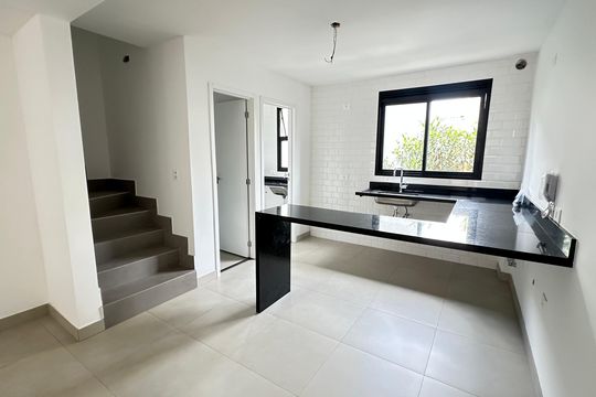 Casa de Condomínio à venda com 3 quartos, 193m² em Vila Congonhas, São Paulo