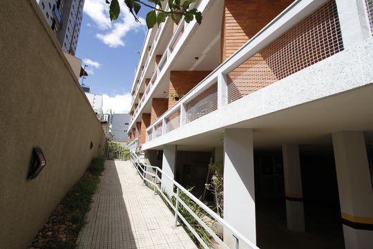 Entrada de apartamento para alugar com 4 quartos, 150m² em Gutierrez, Belo Horizonte