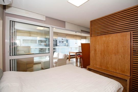 Quarto de apartamento à venda com 1 quarto, 57m² em Pinheiros, São Paulo