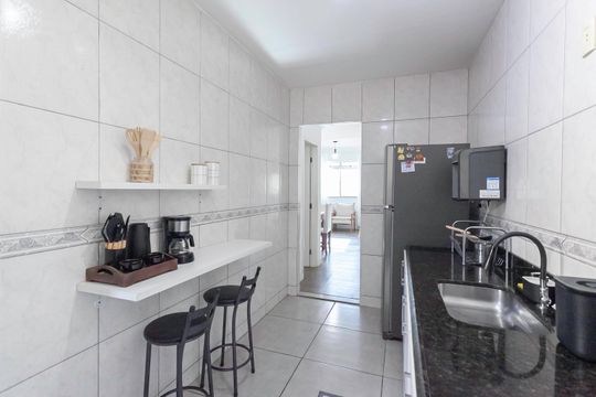 Cozinha de apartamento à venda com 3 quartos, 100m² em Pqe Recreio, Contagem