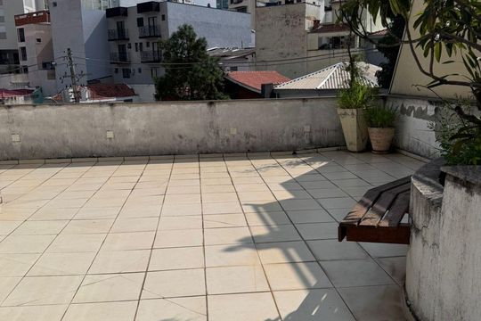Área externa de casa à venda com 3 quartos, 270m² em Vila Prudente, São Paulo