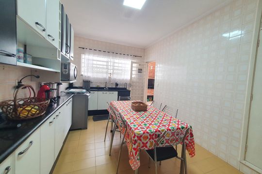 Cozinha de casa à venda com 3 quartos, 268m² em Jardim Nova Europa, Campinas