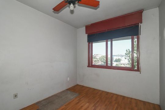 Quarto de apartamento para alugar com 1 quarto, 518m² em Rubem Berta, Porto Alegre