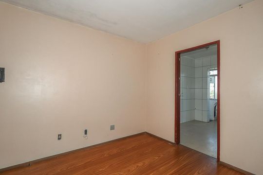 Sala de apartamento para alugar com 1 quarto, 518m² em Rubem Berta, Porto Alegre