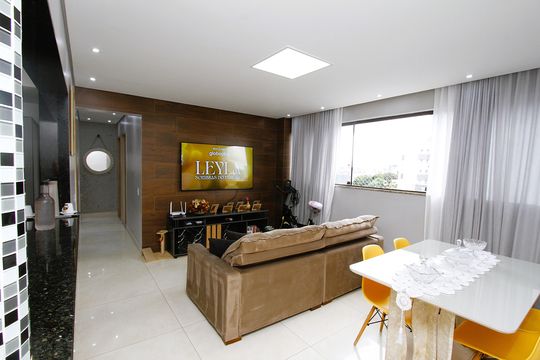 Apartamento à venda com 3 quartos, 70m² em Cinquentenario, Belo Horizonte