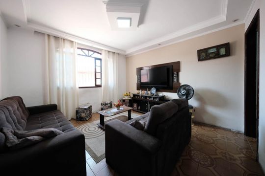 Casa à venda com 3 quartos, 157m² em Vila Bauab, São Paulo