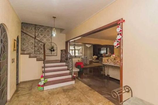 Área Comum  de casa para alugar com 3 quartos, 374m² em Jardim Lindóia, Porto Alegre