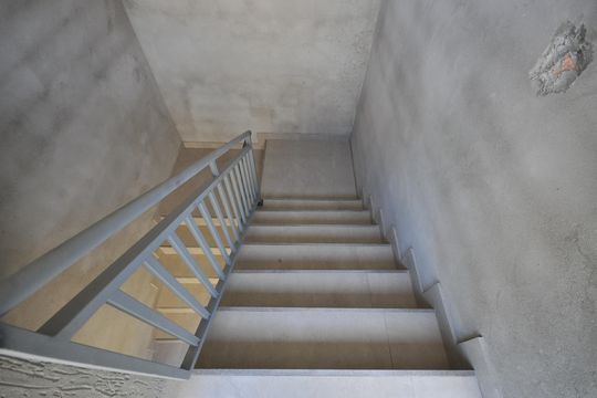 Escada de acesso de apartamento para alugar com 1 quarto, 35m² em Vila Medeiros, São Paulo