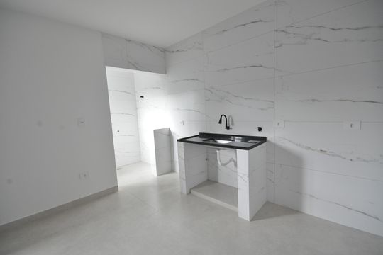 Cozinha de apartamento para alugar com 1 quarto, 35m² em Vila Medeiros, São Paulo