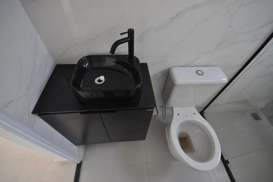 Banheiro de apartamento para alugar com 1 quarto, 35m² em Vila Medeiros, São Paulo