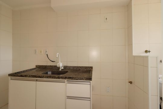 Cozinha de apartamento à venda com 2 quartos, 48m² em Parque Erasmo Assunção, Santo André