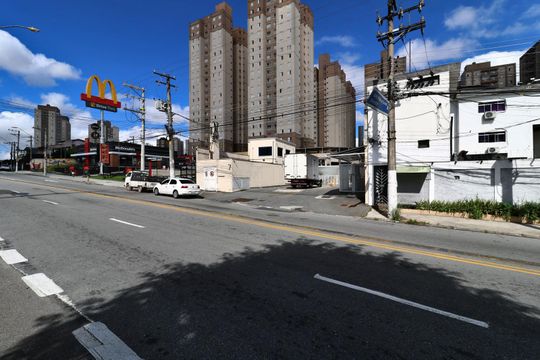 Fachada de apartamento à venda com 2 quartos, 48m² em Parque Erasmo Assunção, Santo André