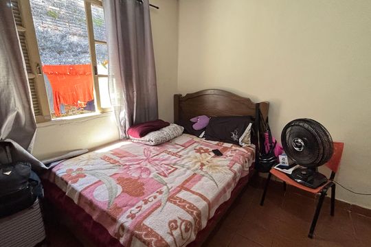 Casa à venda com 3 quartos, 180m² em Jardim Sabara, São Paulo