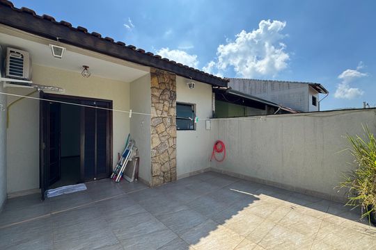 Sacada de casa para alugar com 3 quartos, 206m² em Parque Selecta, São Bernardo do Campo