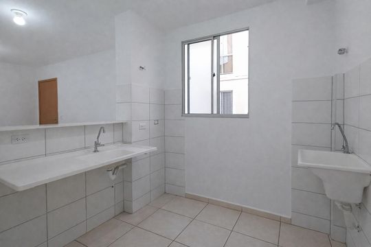 Cozinha de apartamento para alugar com 2 quartos, 44m² em Shopping Park, Uberlândia