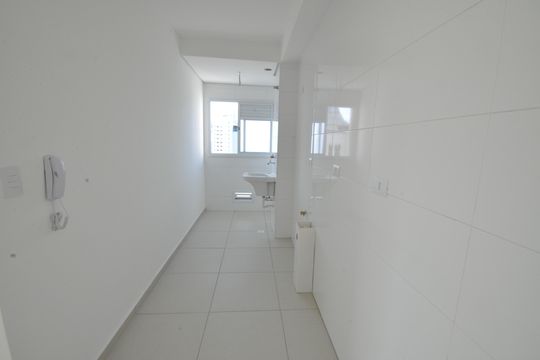 Cozinha de apartamento à venda com 2 quartos, 52m² em Vila Mazzei, São Paulo