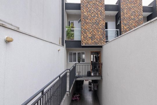Fachada de casa à venda com 2 quartos, 115m² em Cidade Líder, São Paulo