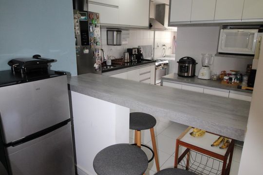 Cozinha de apartamento para alugar com 2 quartos, 86m² em Jardim Satélite, São José dos Campos