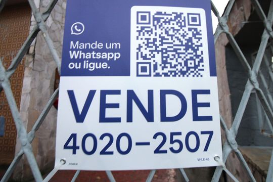 Placa de casa à venda com 5 quartos, 723m² em Olaria, Rio de Janeiro