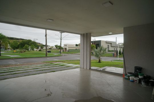 Garagem de casa de condomínio para alugar com 3 quartos, 360m² em Bosque Fundo, Maricá