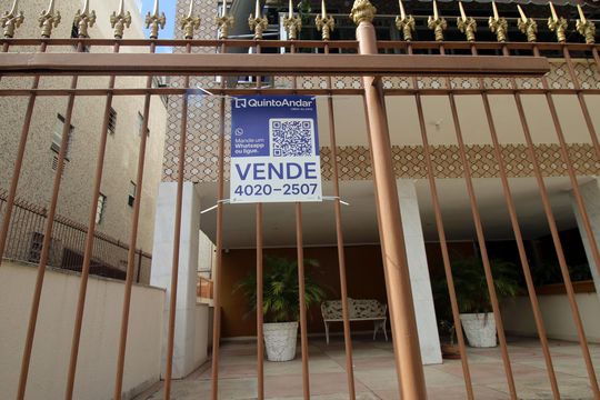 Placa de apartamento à venda com 2 quartos, 75m² em Vila da Penha, Rio de Janeiro