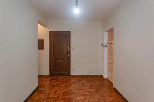 Sala de apartamento para alugar com 1 quarto, 40m² em Liberdade, São Paulo