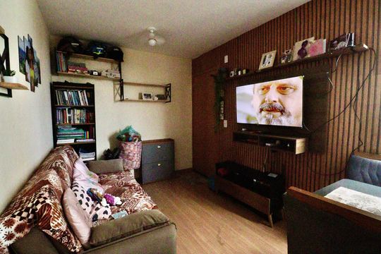 Sala de apartamento para alugar com 2 quartos, 44m² em Jardim das Margaridas, Salvador