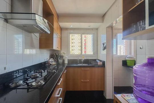Cozinha de apartamento à venda com 3 quartos, 87m² em Vila Regente Feijó, São Paulo