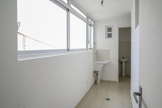 Área de Serviço de apartamento à venda com 3 quartos, 83m² em Aclimação, São Paulo